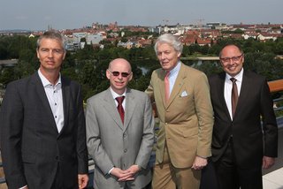 Gründung Agentur Die roten Reiter